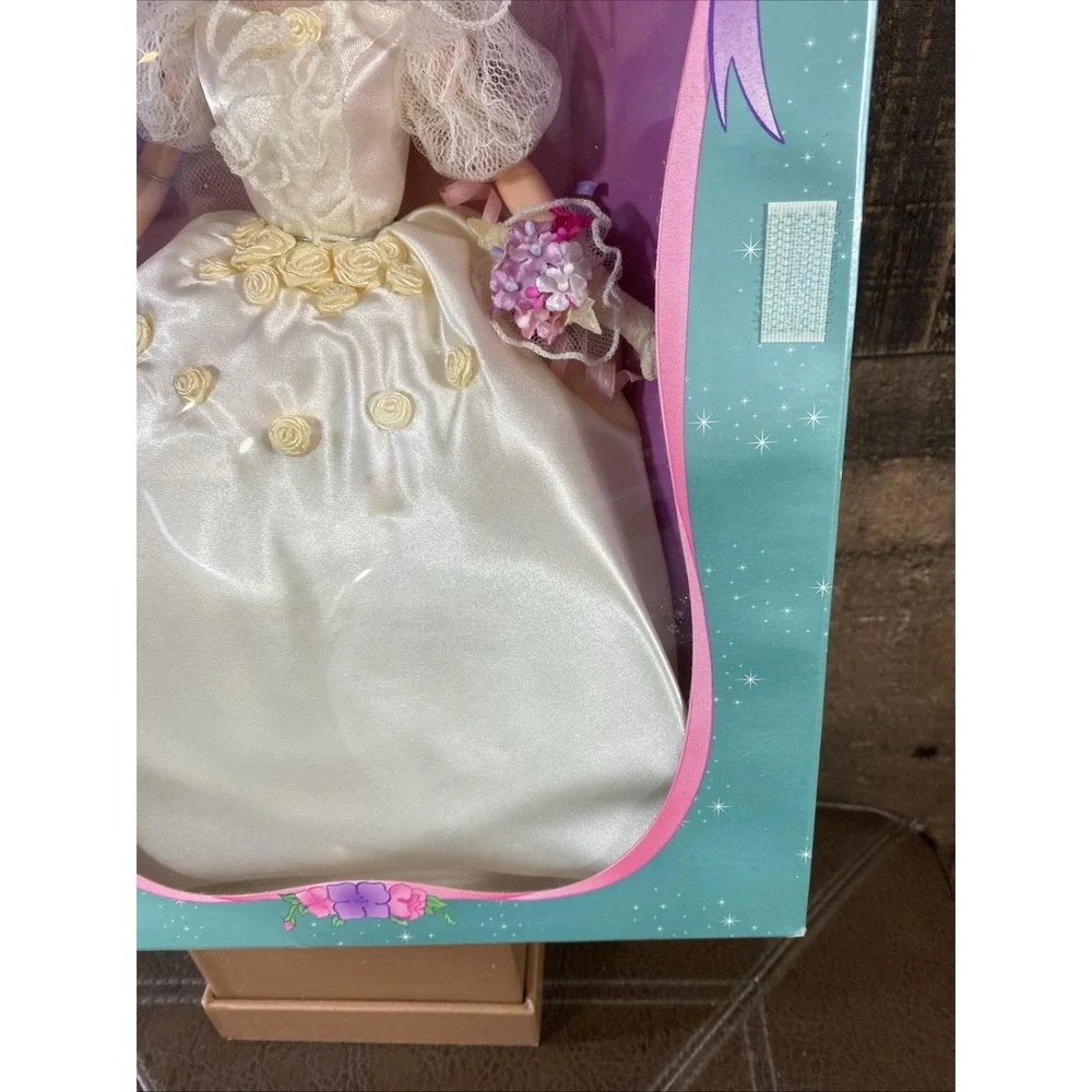 Vintage 1997 Disney Snow White Seven Dwarfs Wedding Doll Mattel #18958‎ New